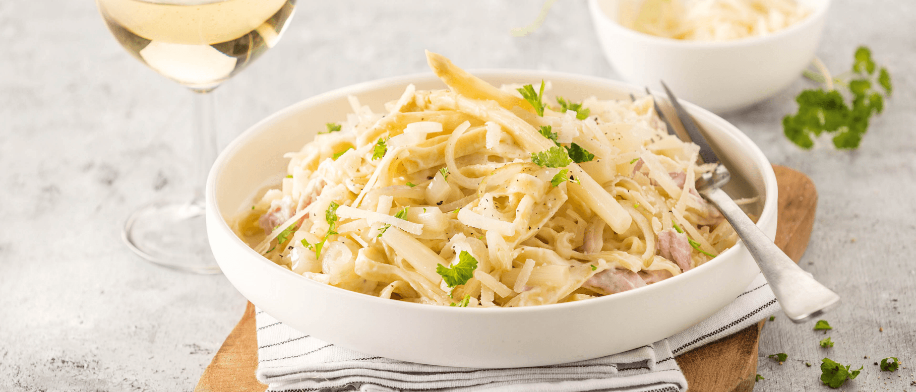 Tagliatelle mit Schinken und Spargel