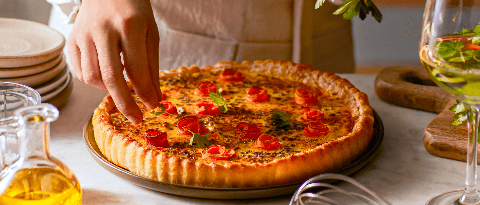 Winterquiche mit Karottenröllchen, Linsen und Ricottafüllung